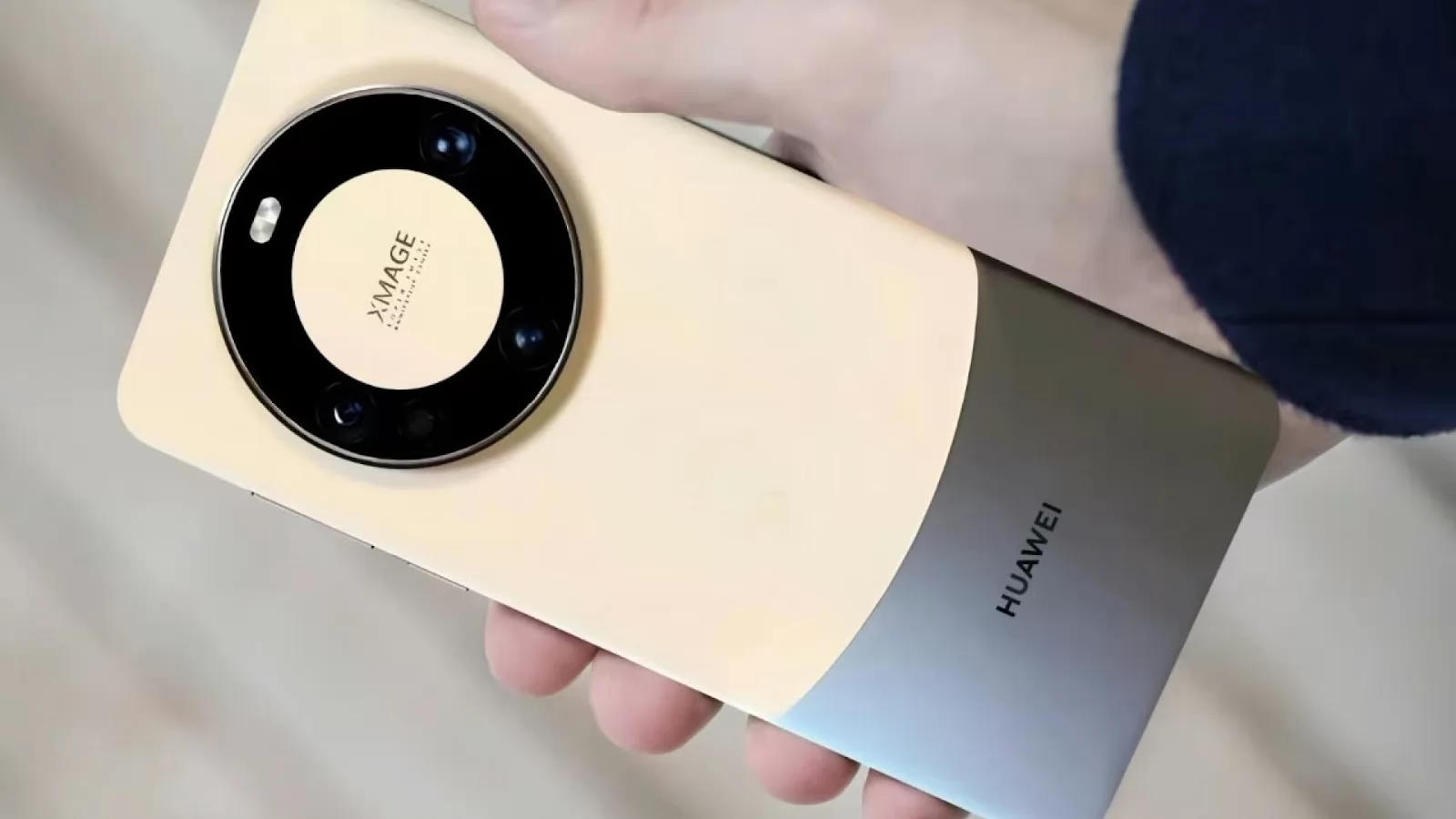 Huawei Mate 60 va avea spate în două culori; Iată fotografii proaspete cu telefonul