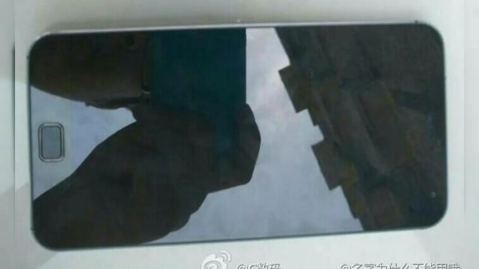 Meizu MX4 Își face apariția În cadrul unor fotografii hands-on; marginile sale arată destul de similar cu cele de pe Xperia Z3