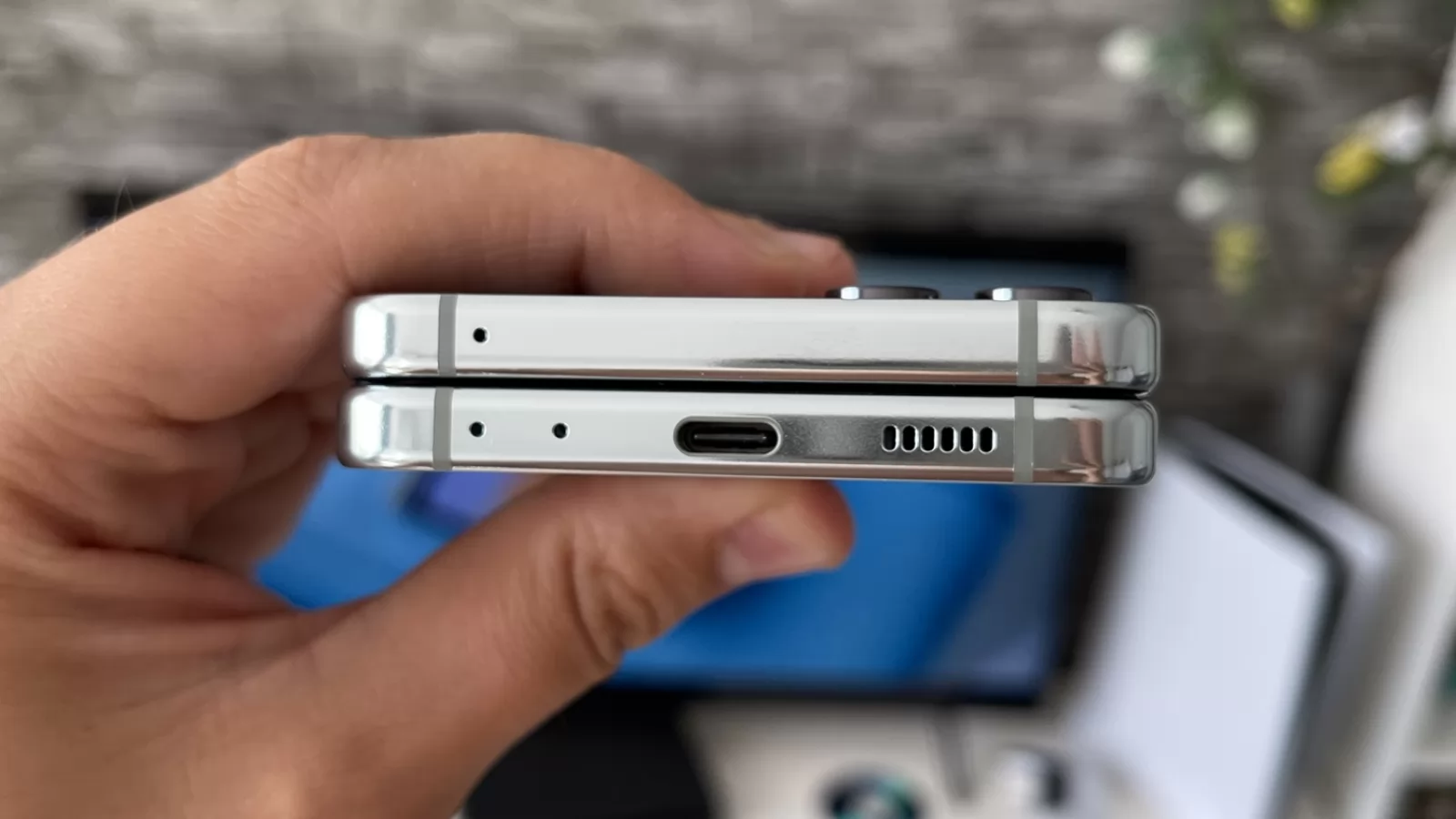 Samsung Galaxy Z Flip5: Conectivitate de flagship care se respectă