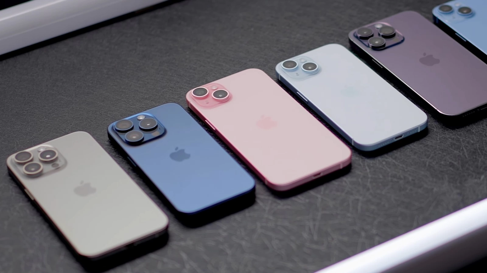 iPhone 15, 15 Plus, 15 Pro și 15 Pro Max supuse la teste de baterie în fața camerei; Cum stau față de predecesori?
