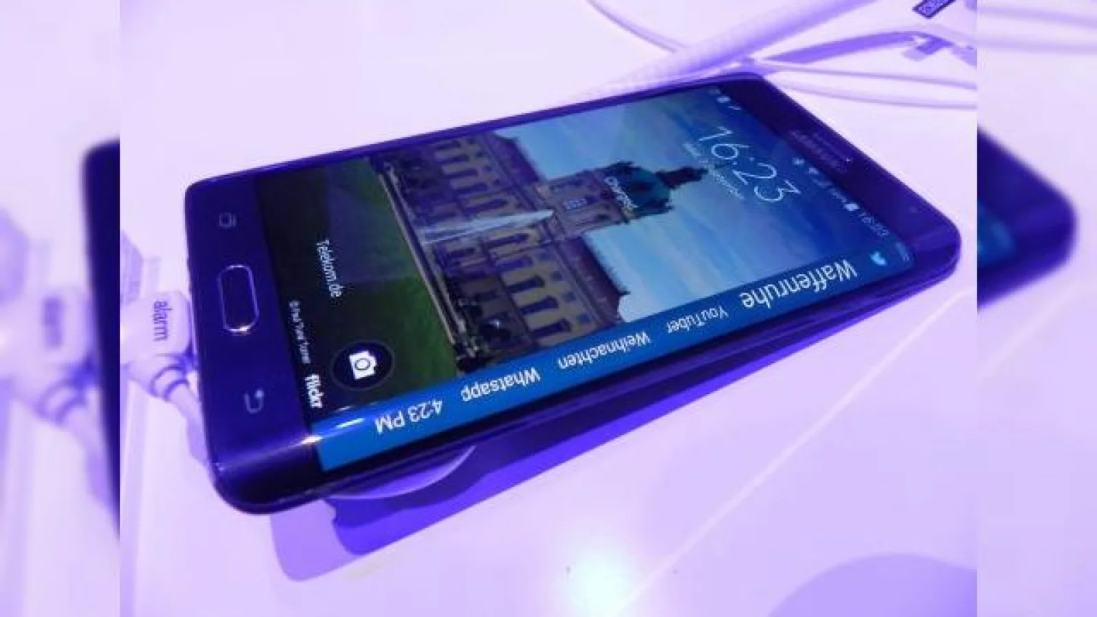 IFA 2014: Samsung Galaxy Note Edge hands on: un Note 4 diferit, dar oare În bine? (Video)