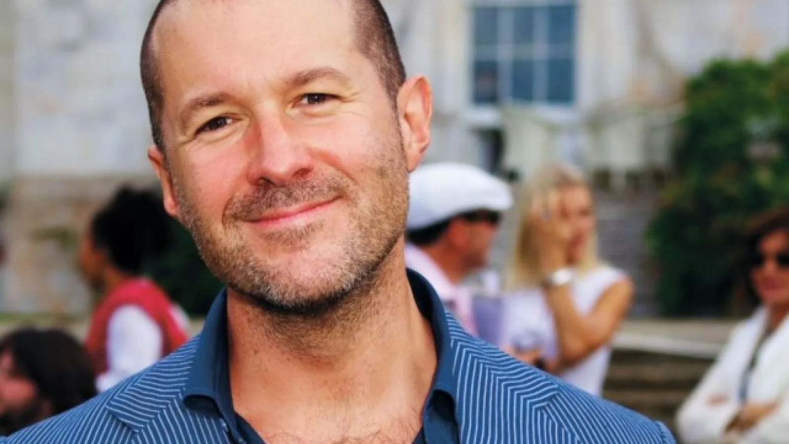 Jony Ive de la Apple se lăuda că până și producătorii elvețieni de ceasuri vor fi "loviți" de iWatch