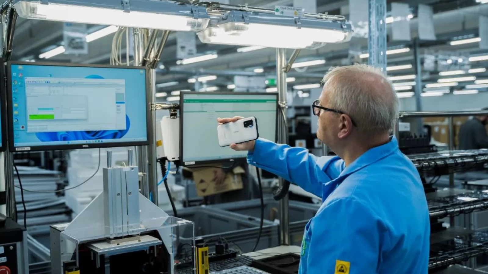 HMD Global dă startul producției de smartphone-uri 5G în Europa; Nokia XR21 se produce acum în Ungaria