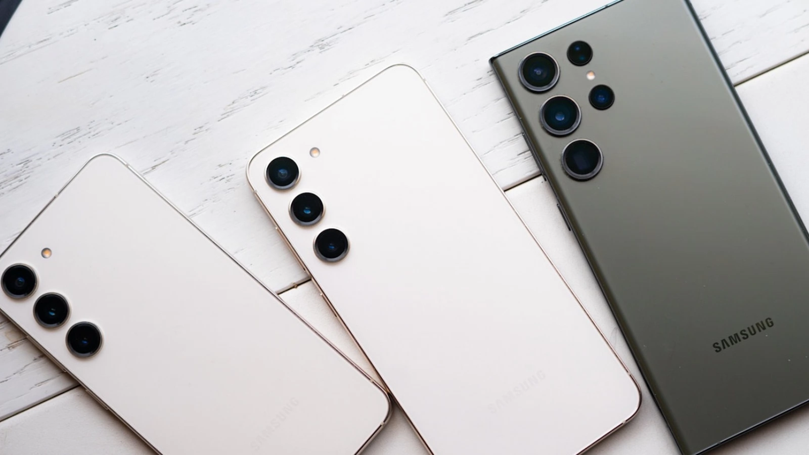 Întreg lineup-ul de flagship-uri Samsung Galaxy S24 ar primi rame fabricate din titan (Zvon)