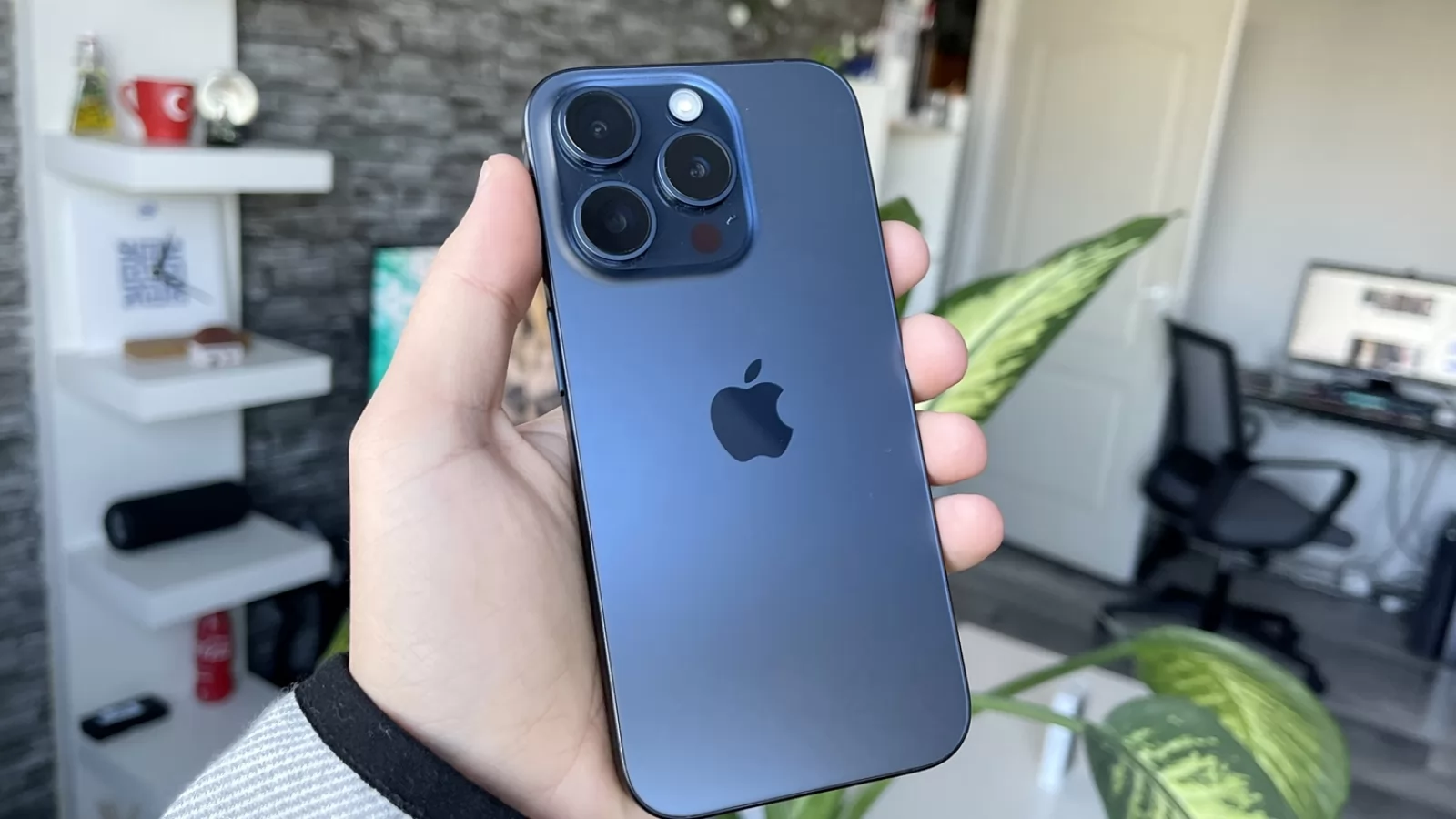 Apple iPhone 15 Pro review detaliat în limba română (Evaluare Mobilissimo)