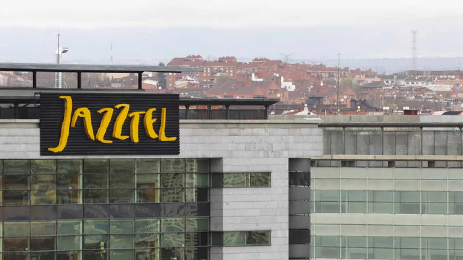 Orange nu va mai face achiziții În România și Belgia, va cumpăra o companie de pe piața din Spania