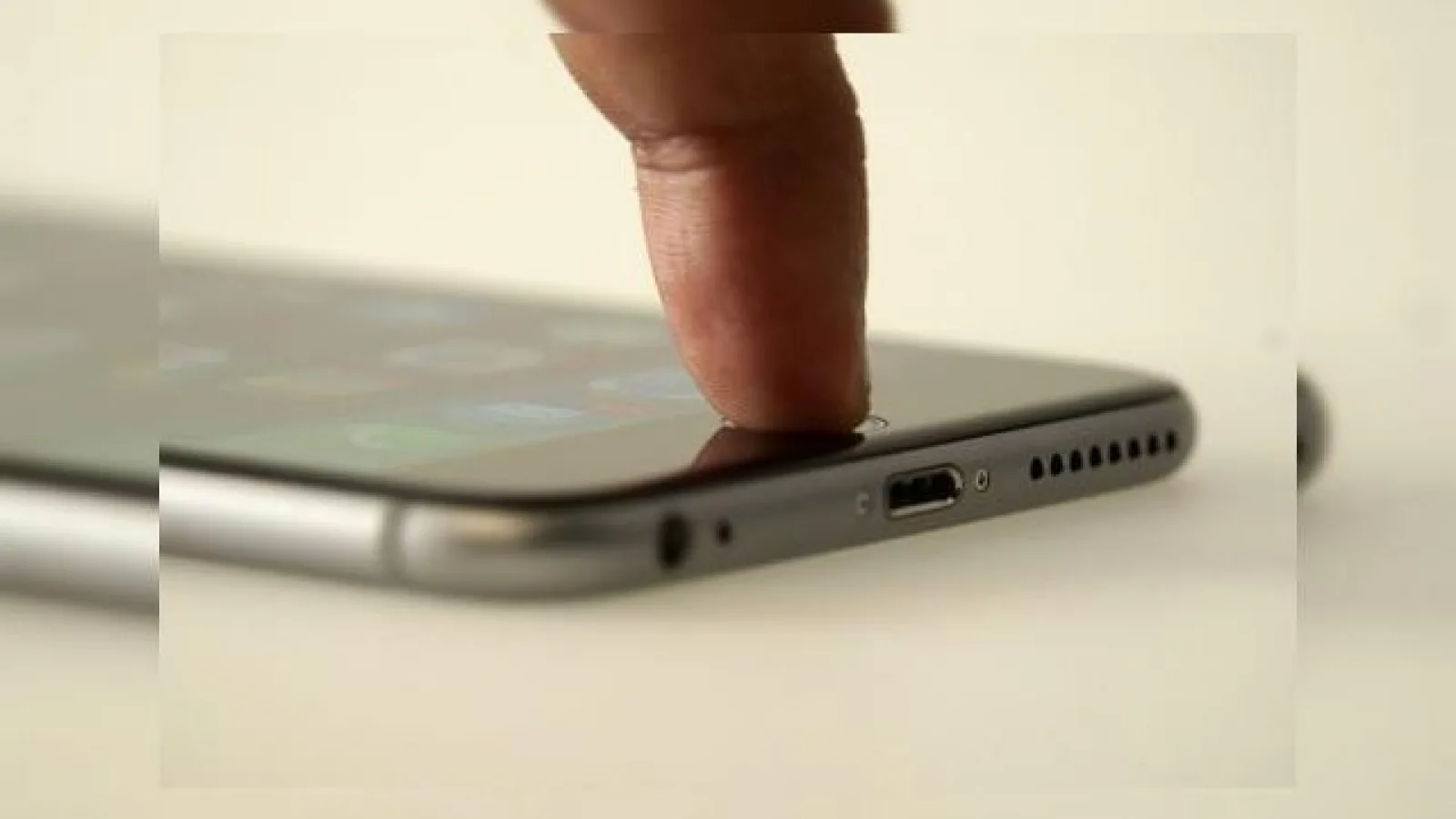 iPhone 6 Plus review (trecere În revistă): Iată ce spun Engadget, Techcrunch și alții despre primul phablet Apple - camera excepțională, baterie foarte bună și performanță de top