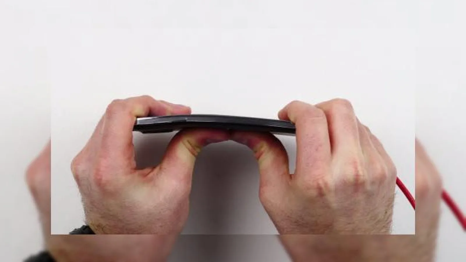 Samsung Galaxy Note 3 supus la testul Îndoirii carcasei, după modelul lui iPhone 6 Plus (Video)