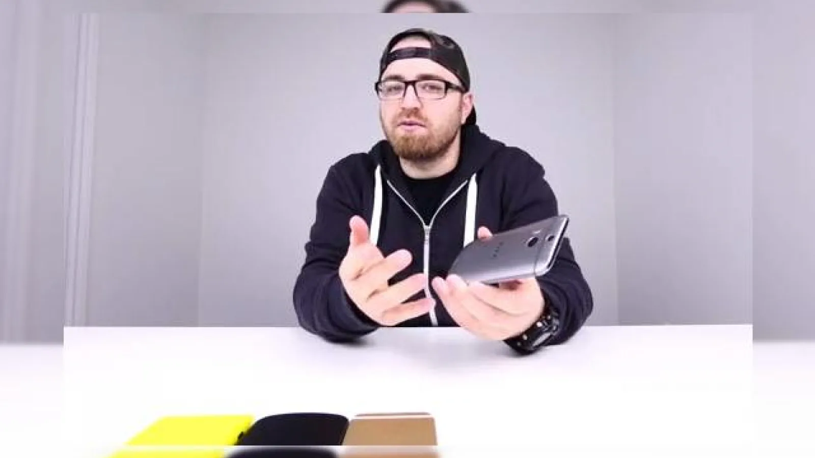 #Bendgate partea MMXCCI: testul de Îndoire aplicat pe iPhone 6, HTC One M8, Moto X și alte modele (Video)