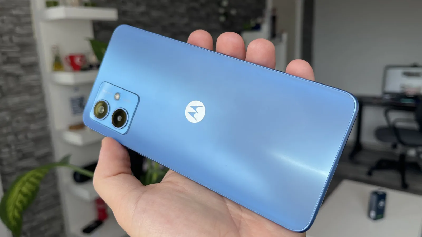 Motorola Moto G14: Conectivitate 4G, OK în mai toate privinţele