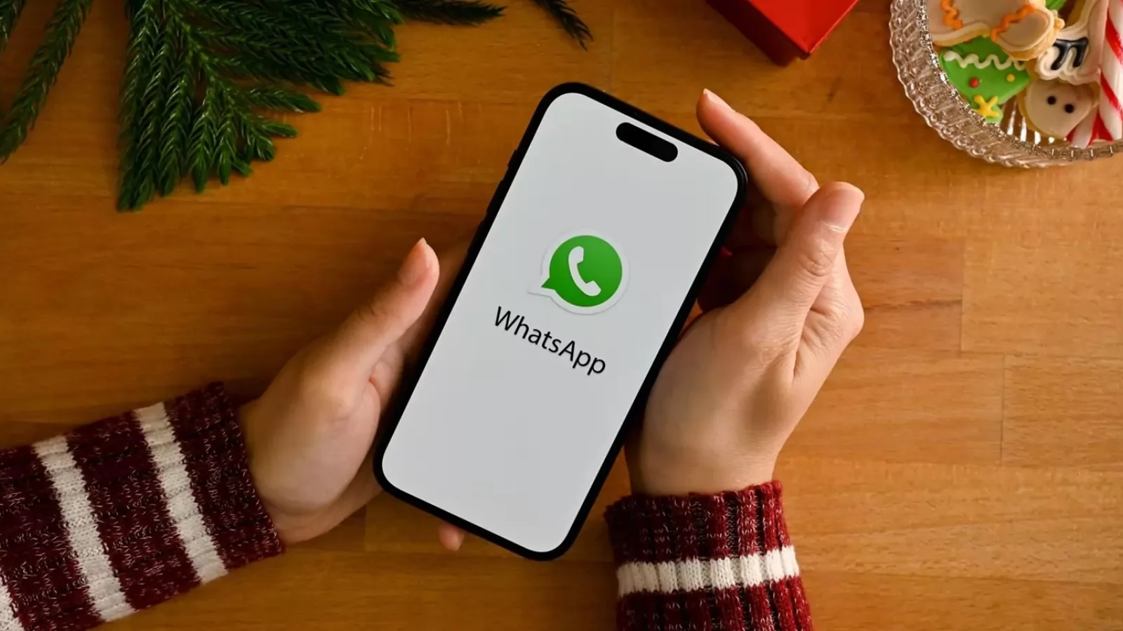 Te poţi loga cu mailul în WhatsApp acum şi revine pe desktop o funcţie importantă