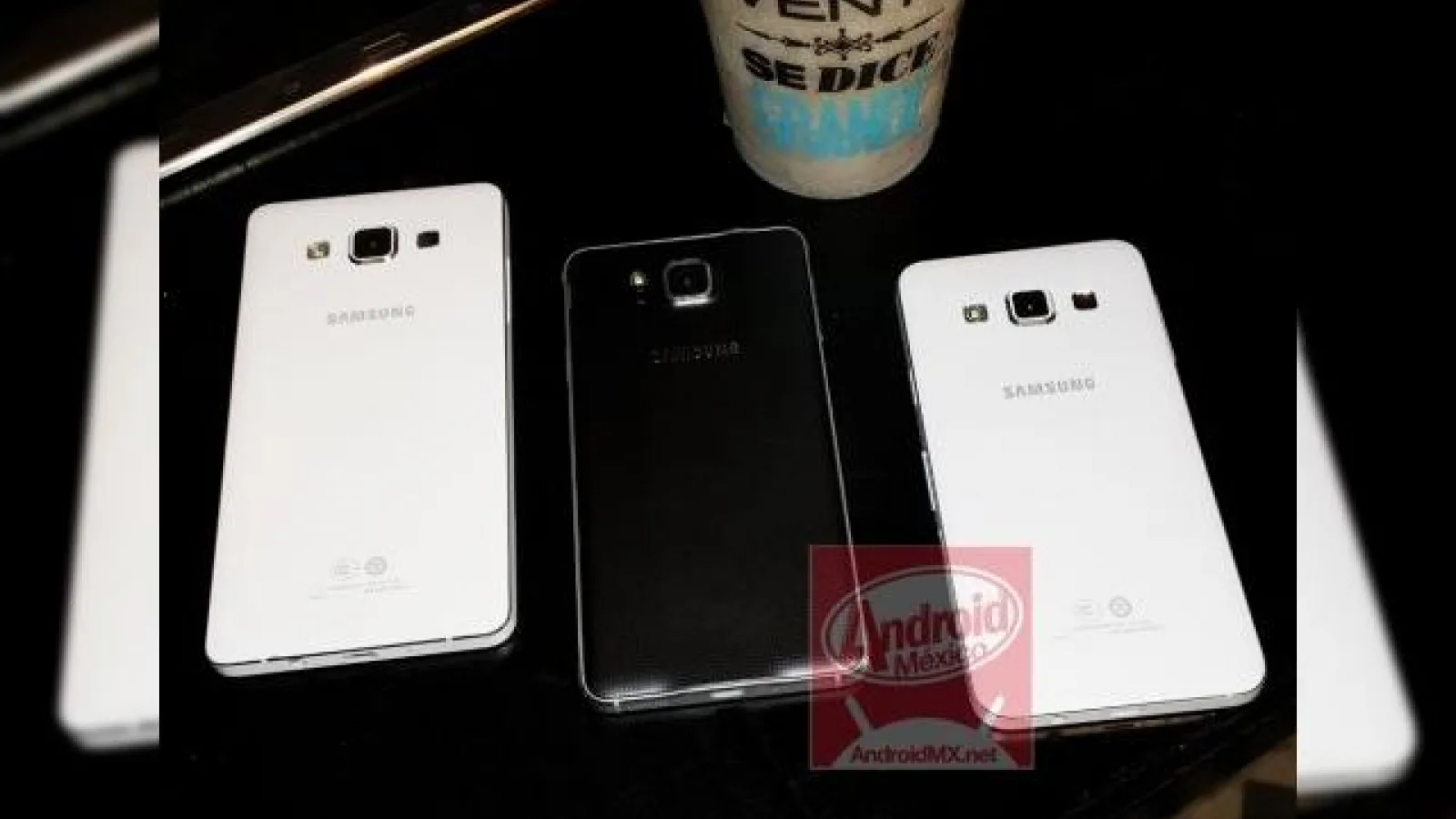 Samsung Galaxy A3 și Galaxy A5 se afișează În noi fotografii