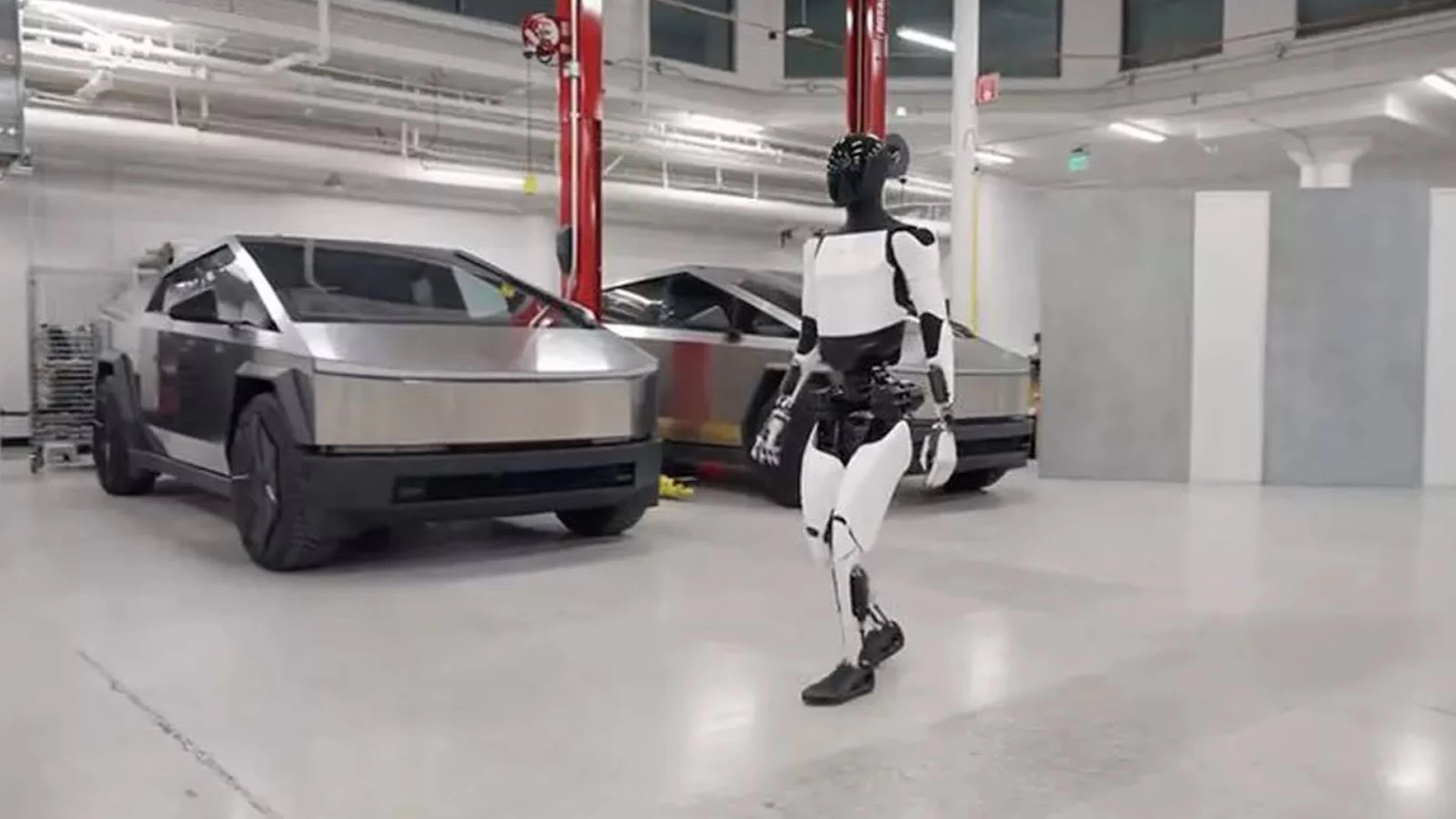 Inginer Tesla rănit de un robot la o fabrică din Texas; Ce s-a întâmplat? 