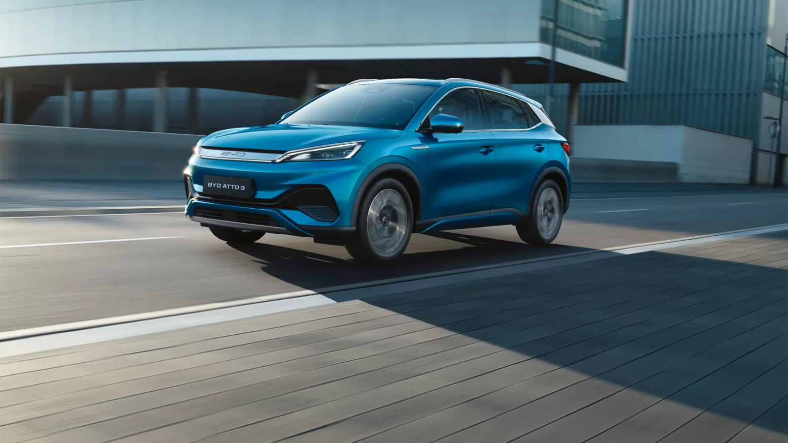 Cel mai mare rival Tesla face un pas spre extinderea producției în Europa; BYD semnează un pre-contract pentru achiziția unui teren uriaș în Ungaria