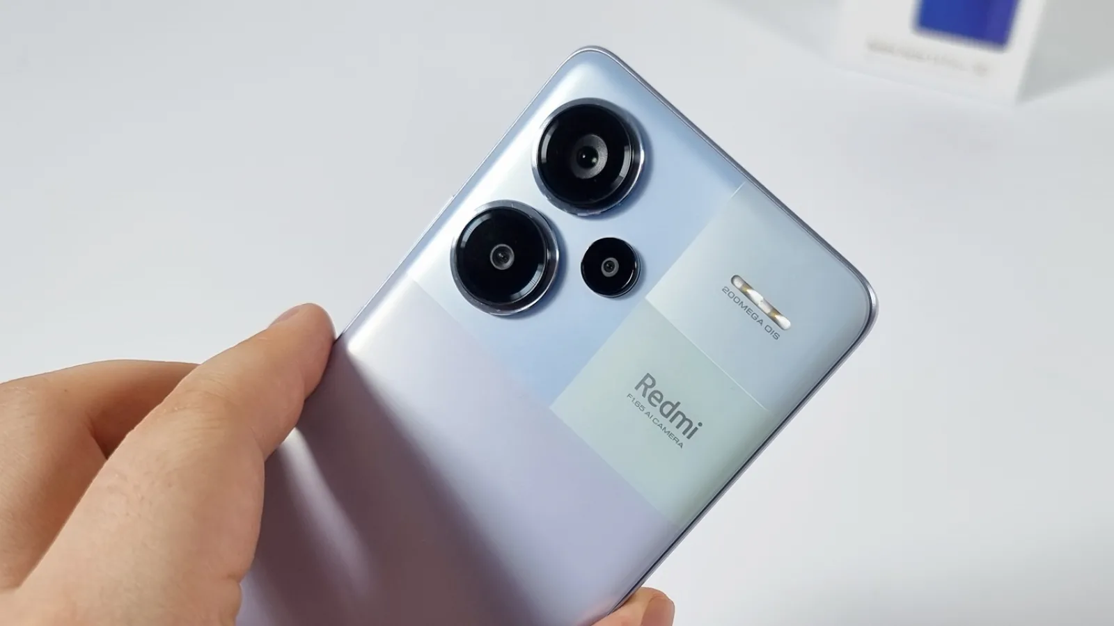 Redmi Note 13 Pro+ 5G: Cameră cu OIS de 200 MP și AI pentru capturi „iconice”; Depășim competiția?