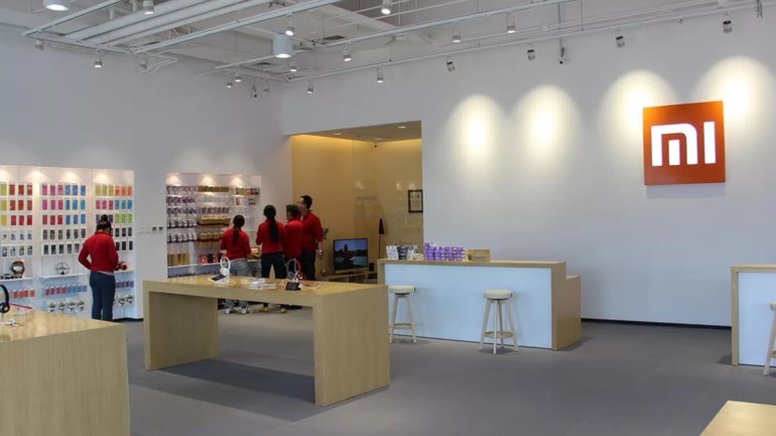 Capitalul social al companiei Xiaomi va crește În curând cu suma de 1.5 miliarde de dolari; cu un pas mai aproape de a deveni cea mai valoroasă companie de pe piață