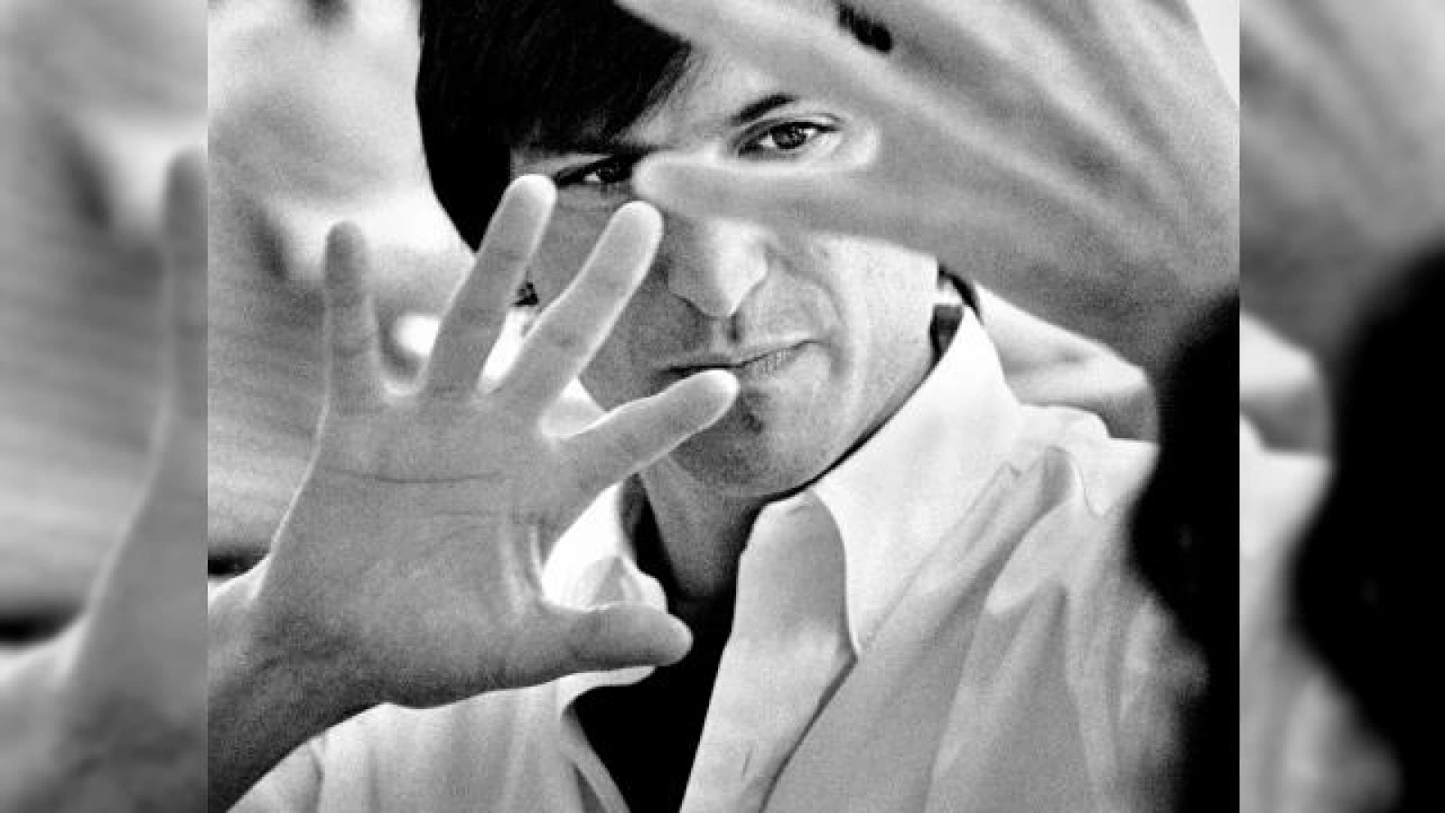 Iată câteva fotografii cu Steve Jobs care au fost pentru prima oară date publicității