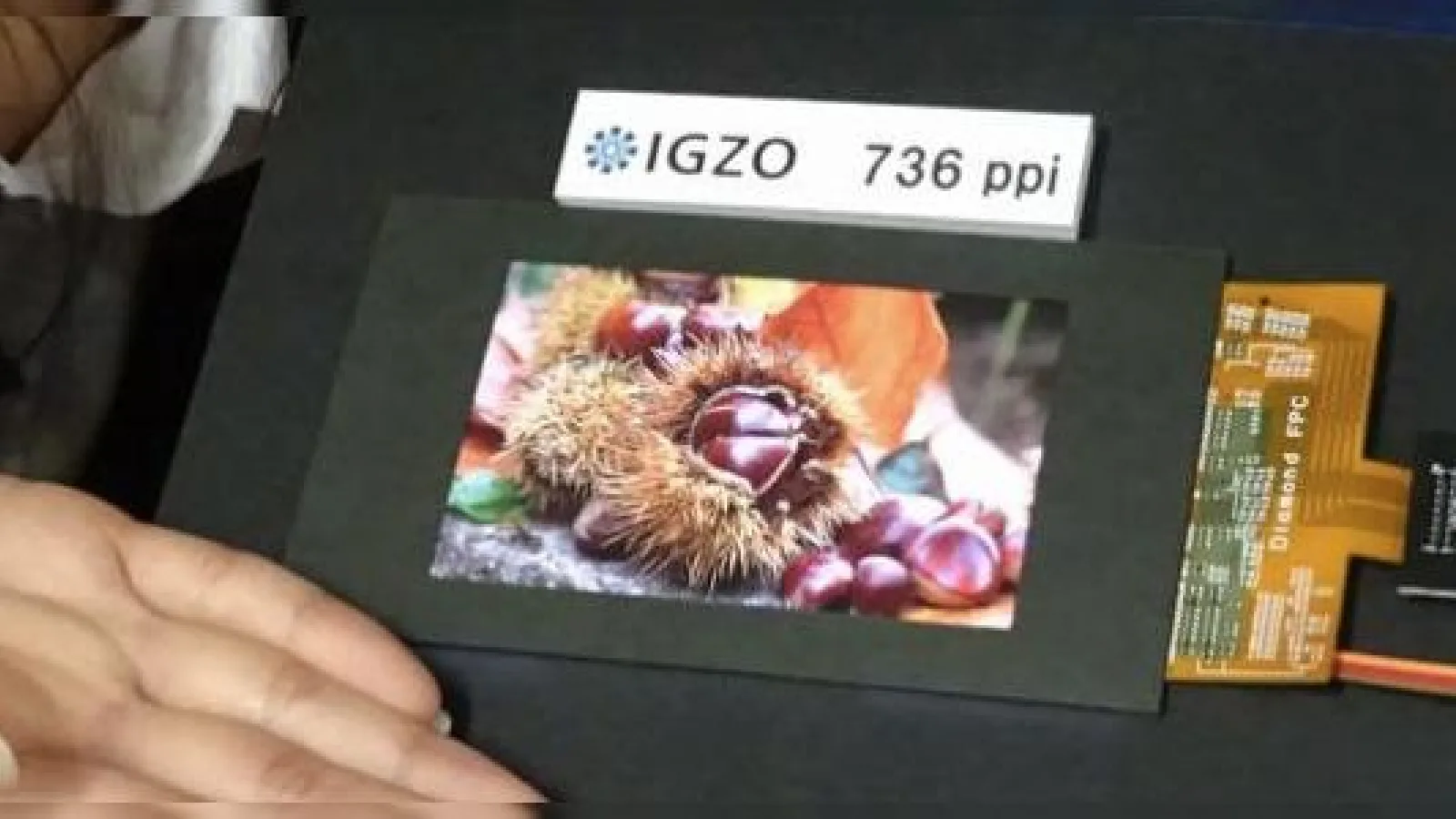 Sharp dezvăluie un display 4K de 4.1 inch ce oferă o densitate a pixelilor de 736ppi