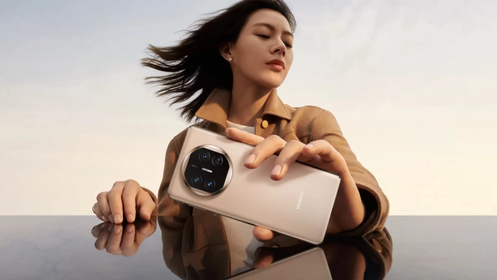 Huawei devine lider al pieţei telefoanelor pliabile, depăşind Samsung; Cum a reuşit asta?