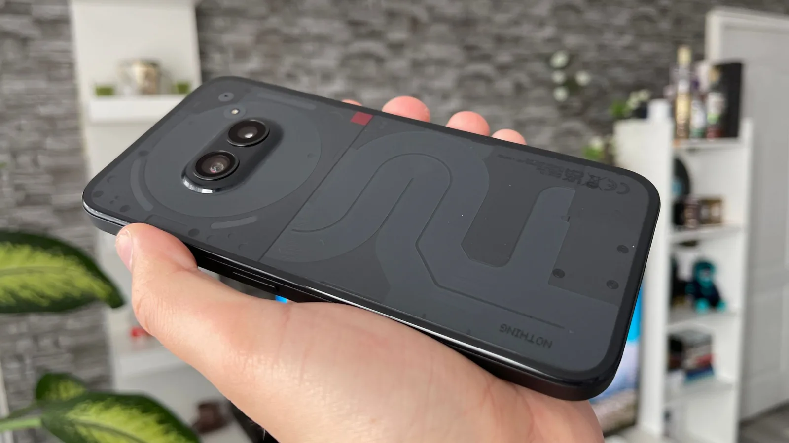 Nothing Phone (2a): Hardware de nivel mid-range, cu un procesor custom MediaTek sub capotă