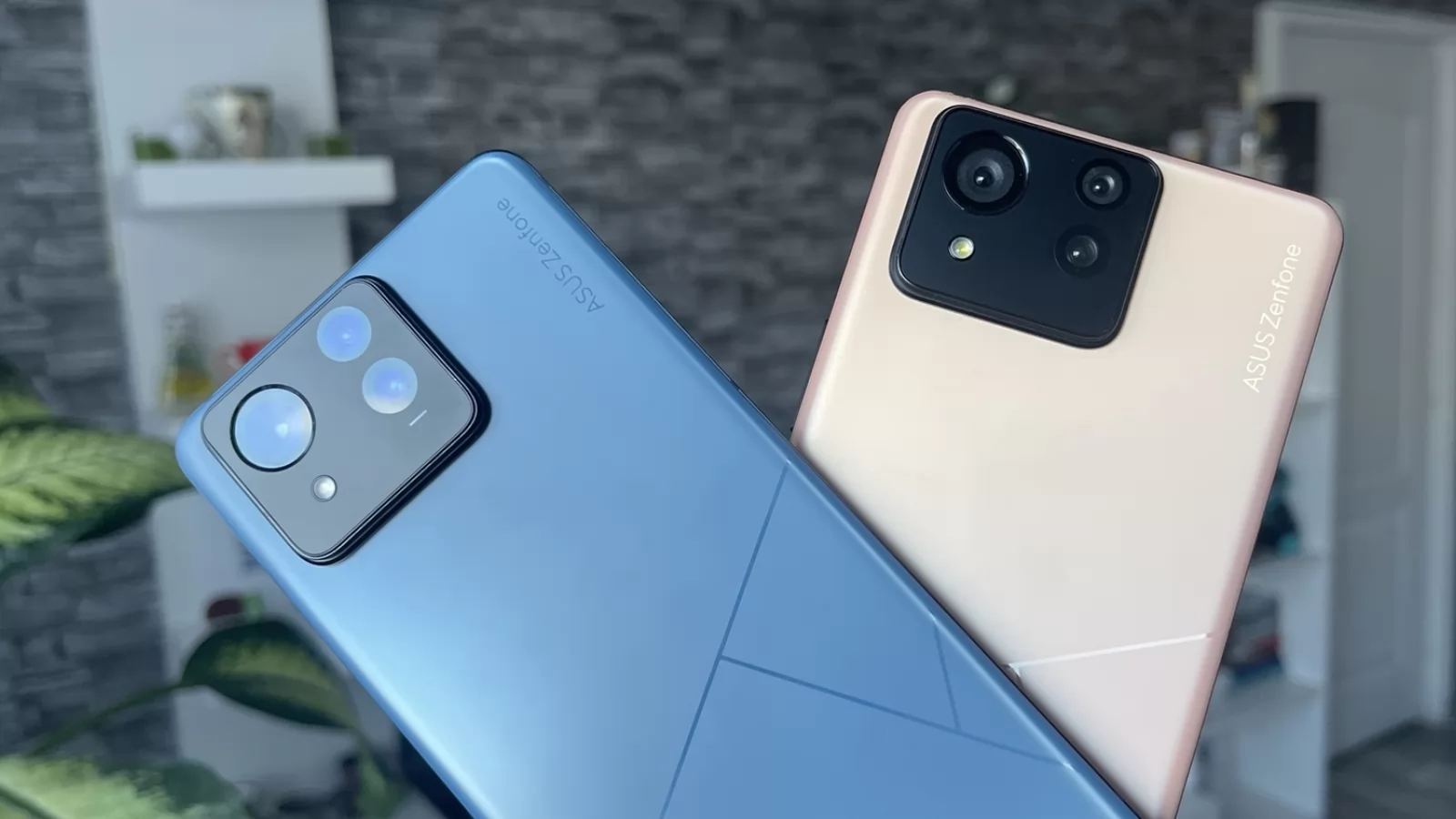 ASUS Zenfone 11 Ultra: Design preluat de la ROG Phone 8 Pro, dar fără luminițe și ceva mai elegant