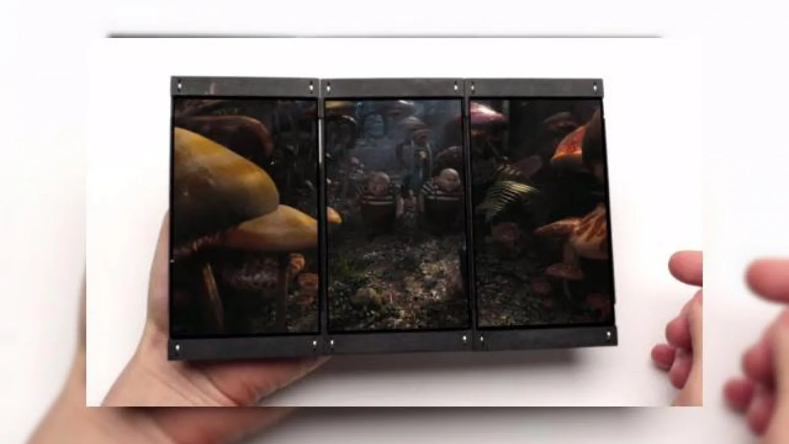 Magneții Nanoport transformă o serie de smartphone-uri Într-o tabletă (Video)