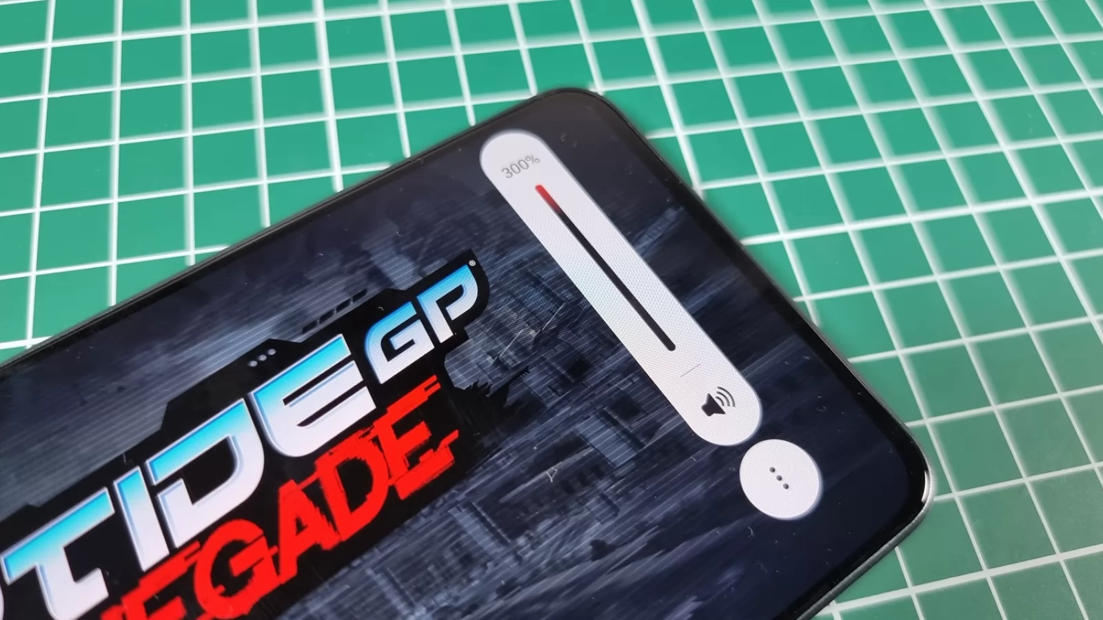 OPPO Reno11 F 5G: Acustică mono, dar gălăgioasă, cu mod Ultra Volume 300%
