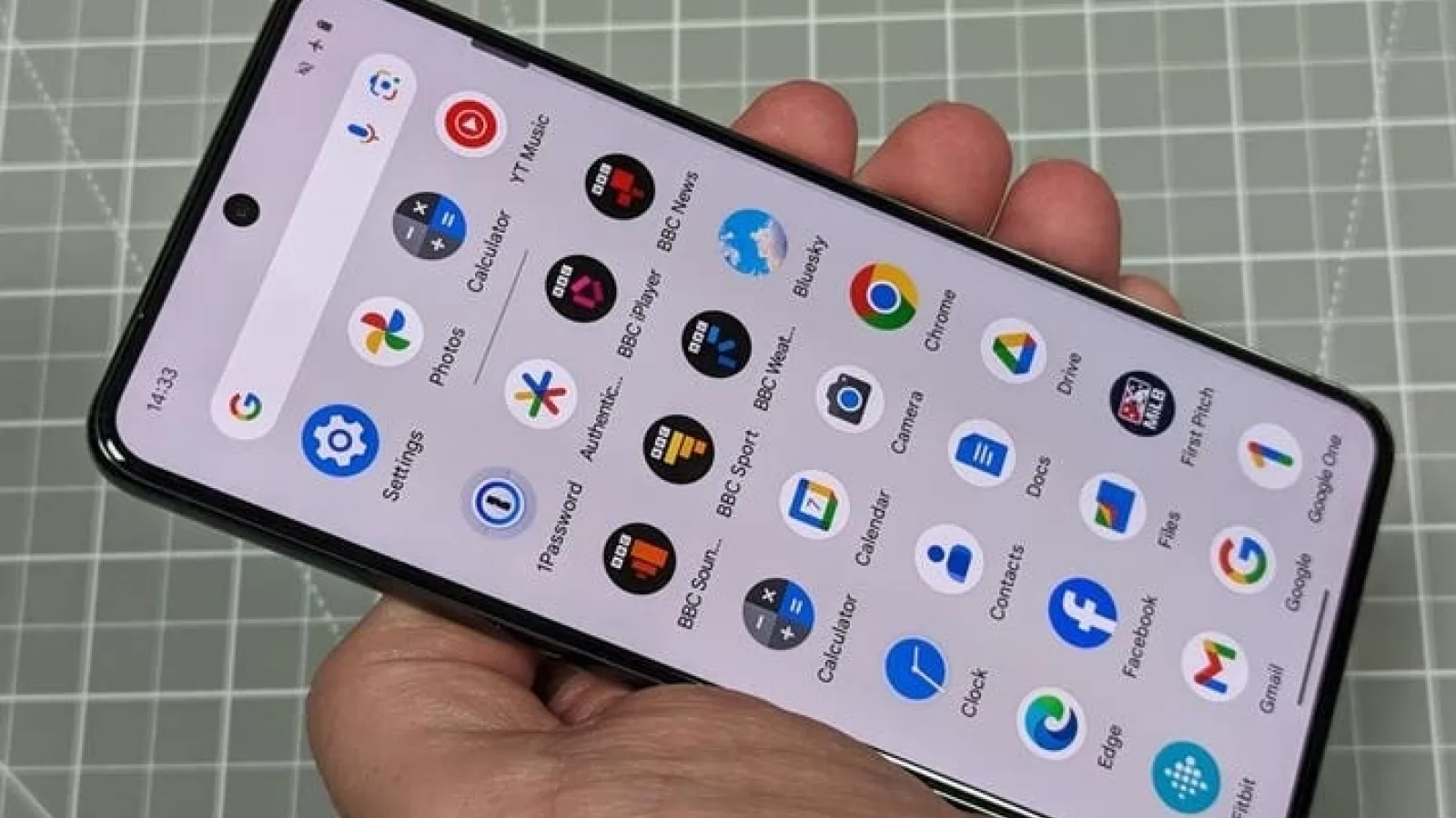 Noutate la Google Play Store: descărcare simultană pentru două aplicații pe dispozitive Android