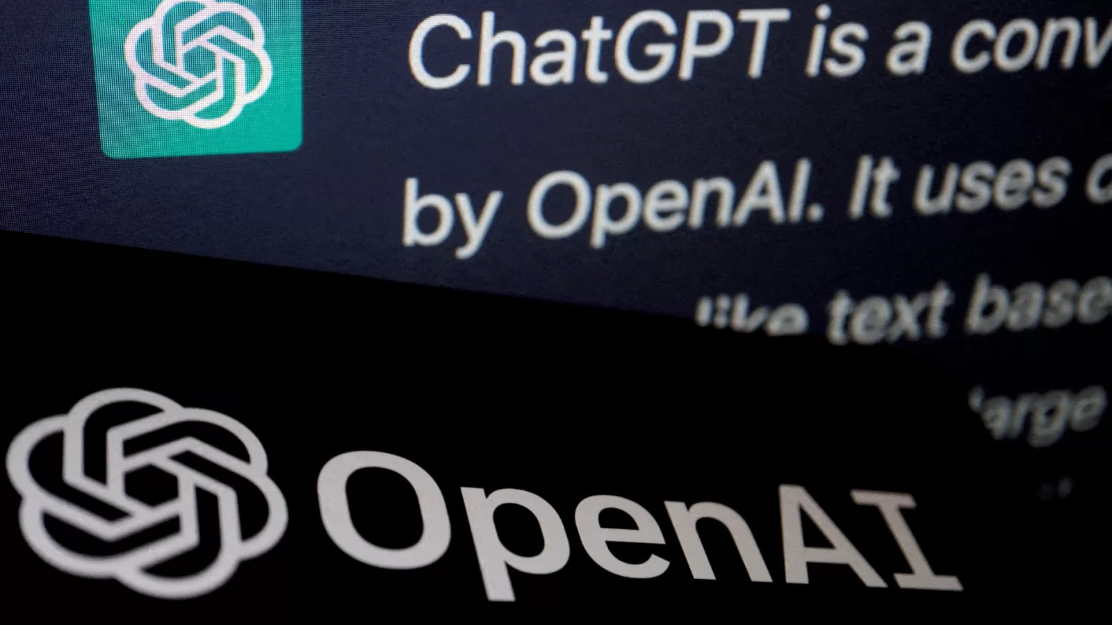 Ziarele americane acuză OpenAI și Microsoft că au antrenat ChatGPT cu articole protejate de drepturile de autor