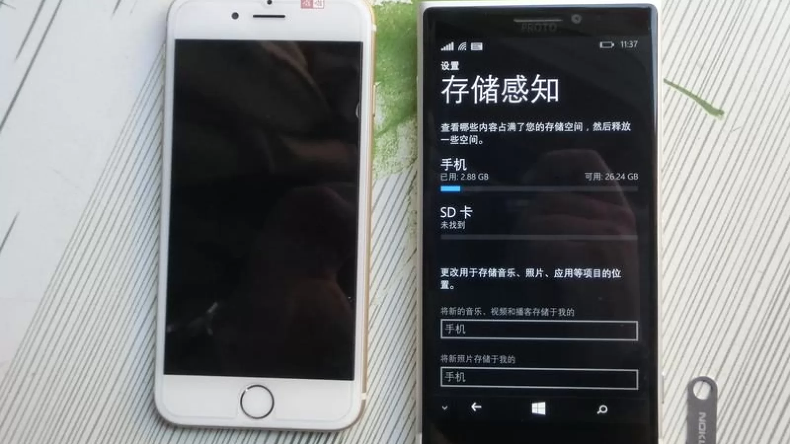 Nokia McLaren (Lumia 1030) este comparat În imagini cu iPhone 6