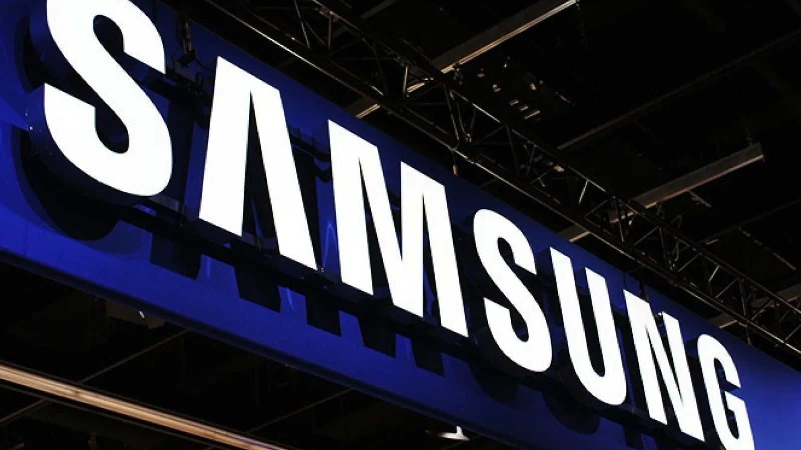 Specificațiile lui Samsung Galaxy E5 (SM-E500F), respectiv Galaxy E7 (SM-E700F) ajung pe web