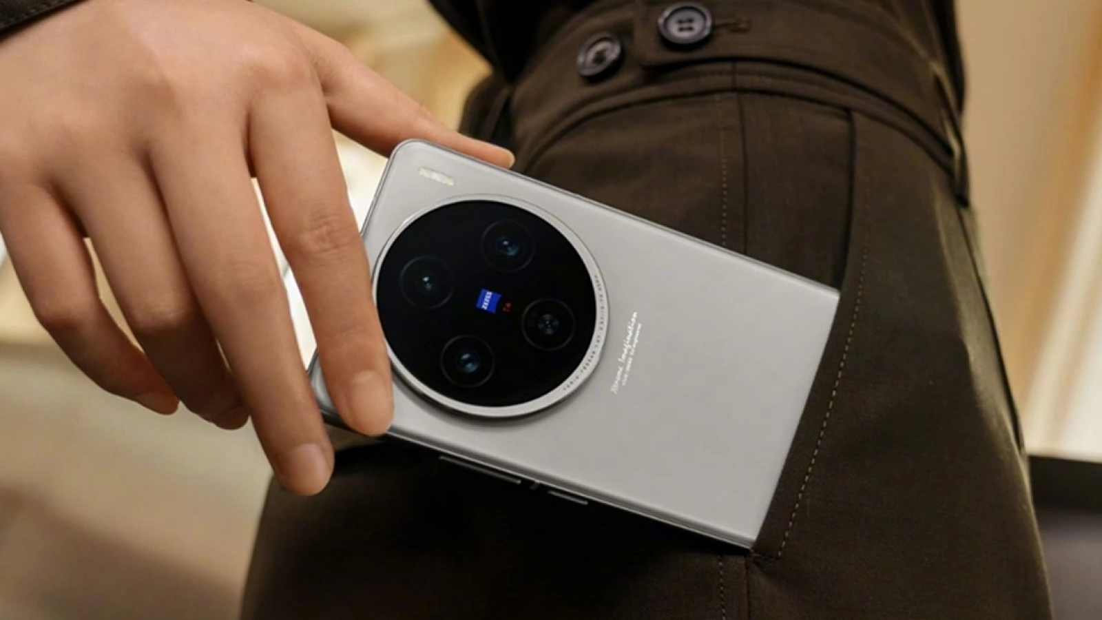 vivo X100s și X100s Pro au debutat! Vin cu procesor MediaTek de top, baterii mari, alimentare ultra-rapidă + o nouă abordare de design