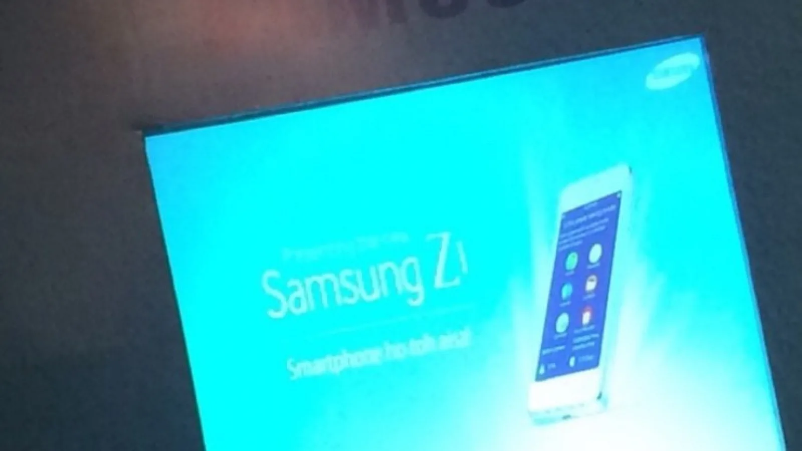 Samsung Z1 este primul telefon cu Tizen OS de la Samsung, iată primele imagini și câteva dotări ale acestuia