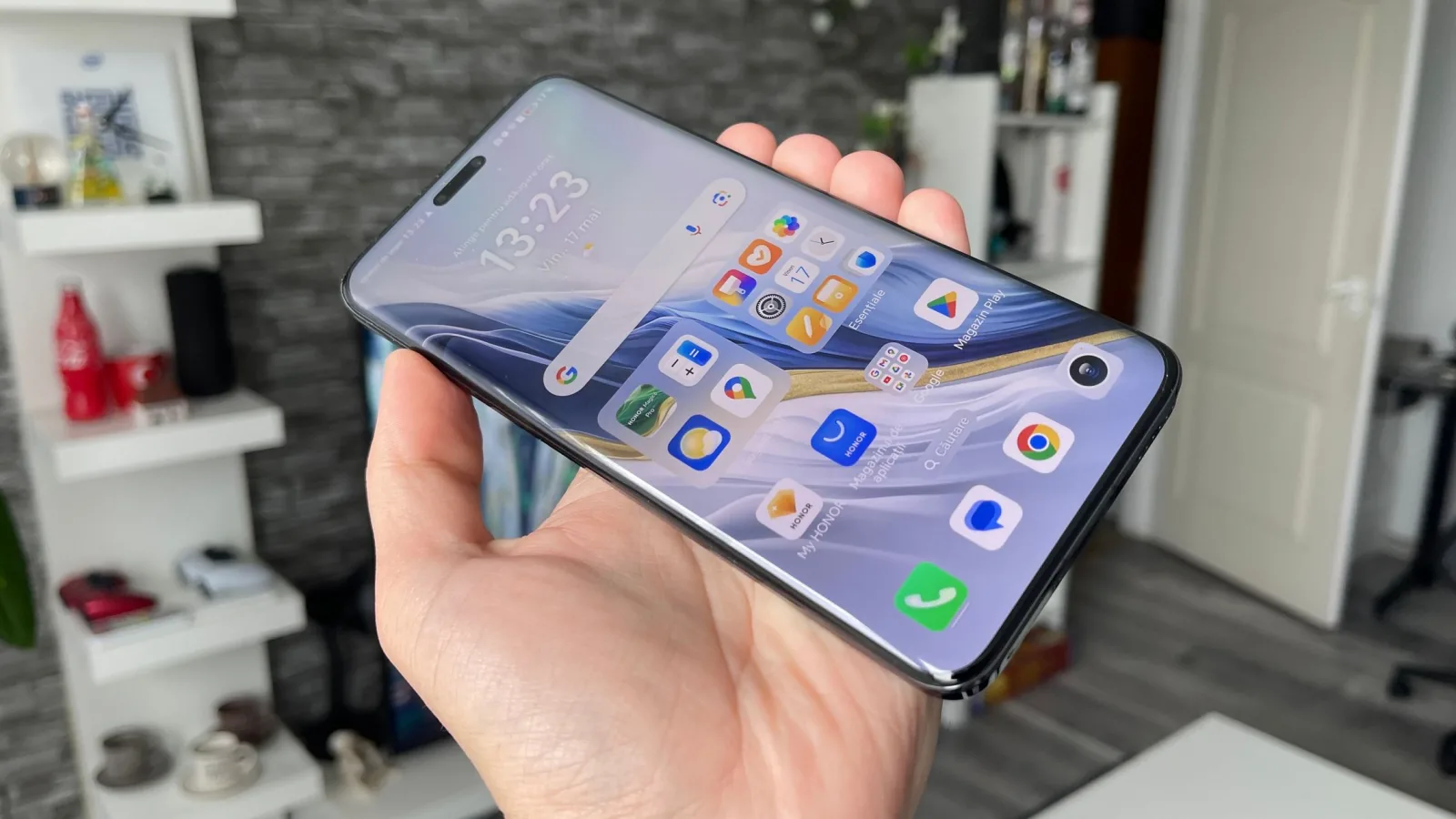 HONOR Magic6 Pro: Benchmark-uri de top 3, bătaie mare cu alte telefoane cu Snapdragon 8 Gen 3