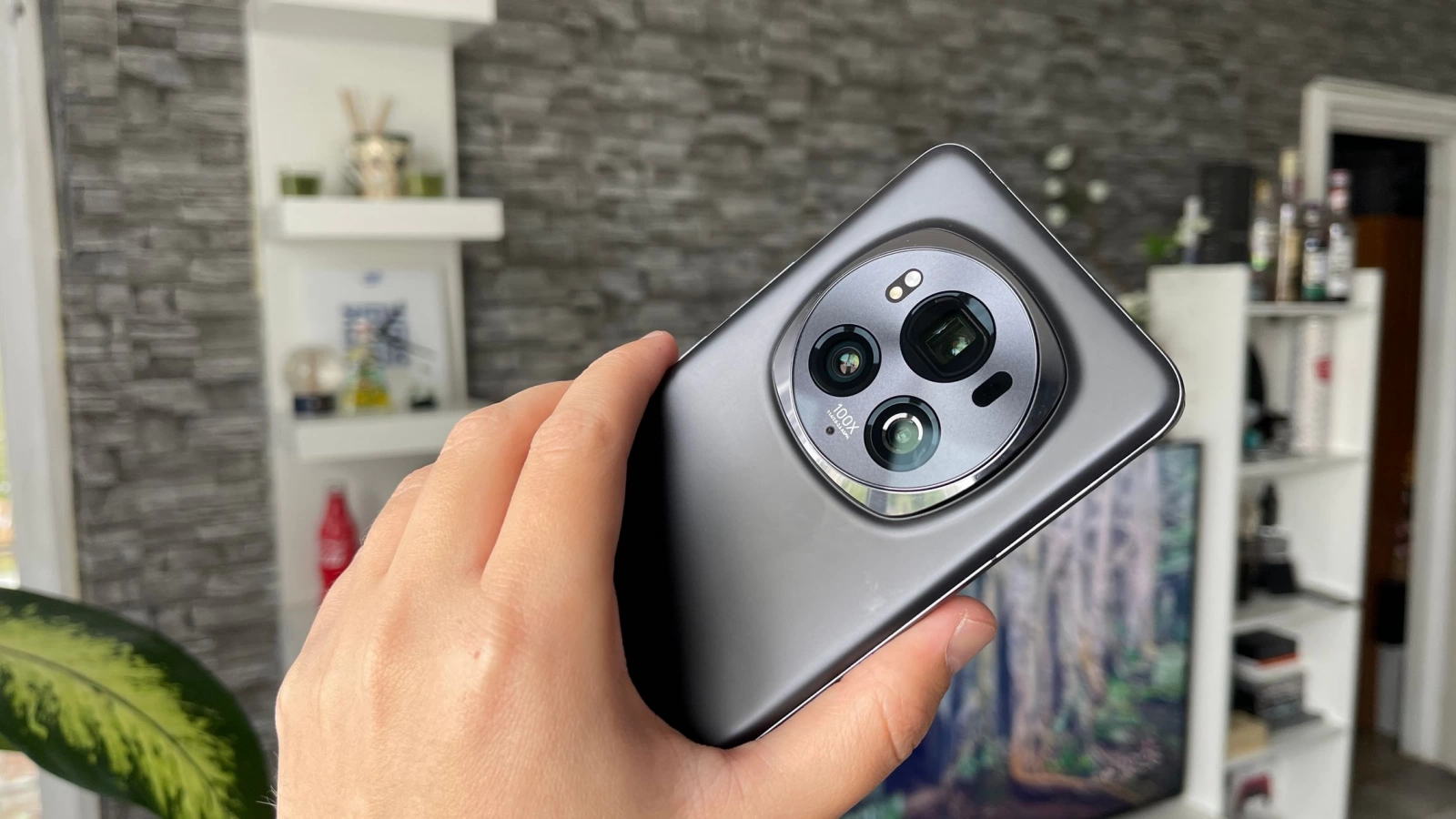 HONOR Magic6 Pro: Camera pusă la treabă de Dragobete, vrea trofee în 2024... pe merit