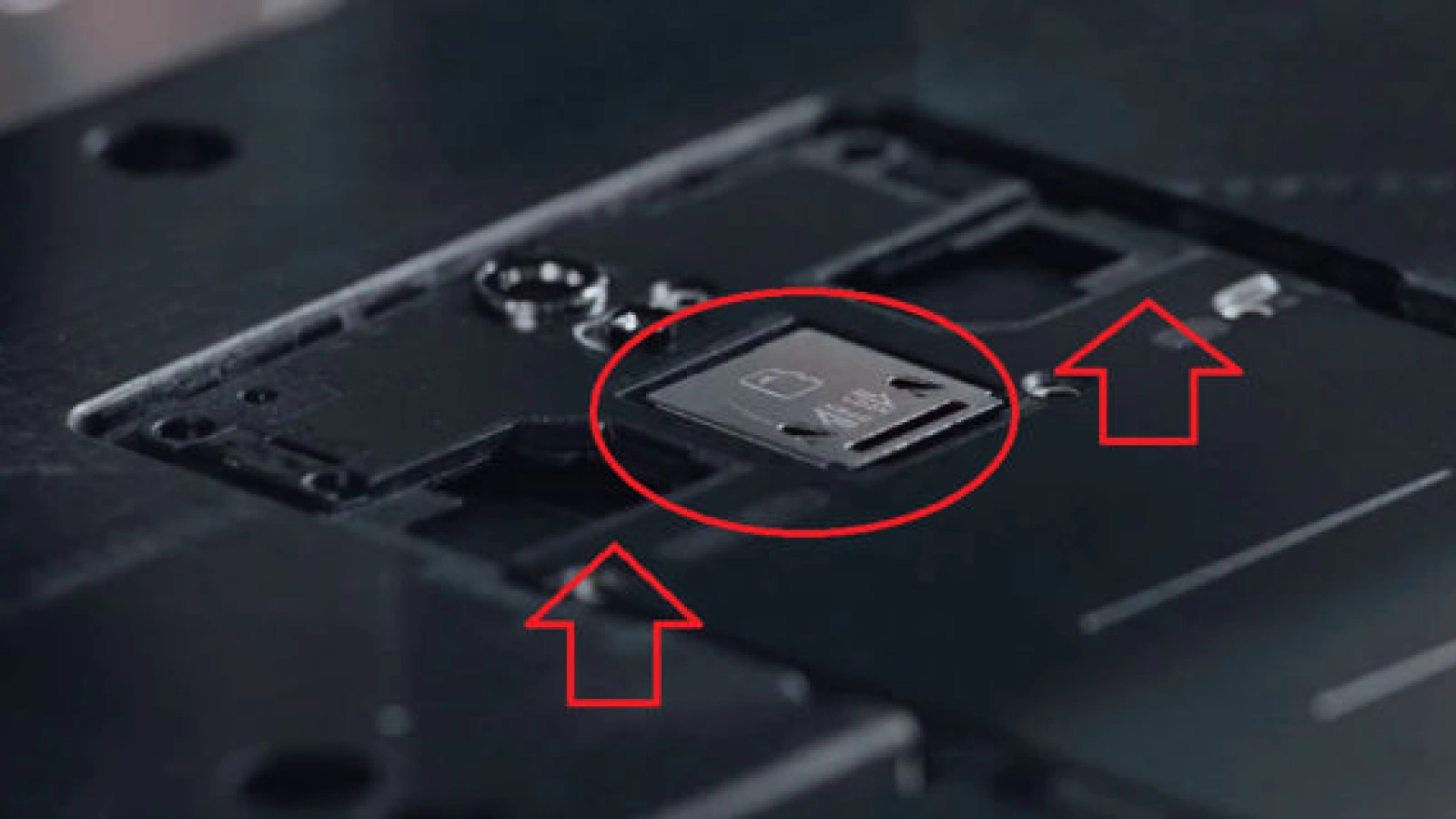 OnePlus ar putea pregăti un telefon dual SIM, cu slot microSD, conform unui clip promoțional