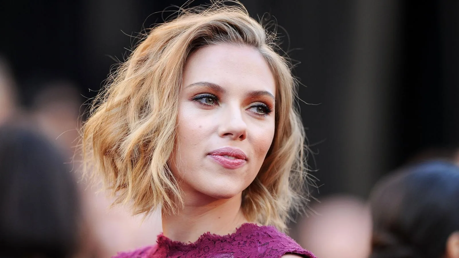 OpenAI oprește temporar vocea Sky de pe ChatGPT din cauza comparațiilor cu Scarlett Johansson