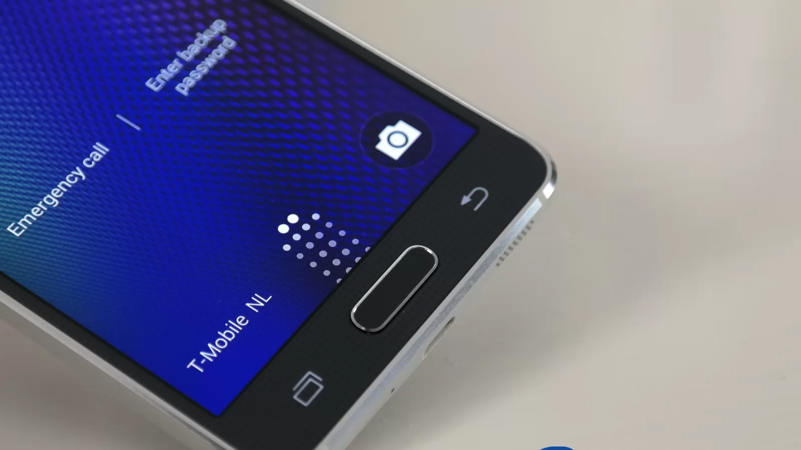 Samsung Galaxy Alpha nu va mai fi produs, Galaxy A5 Îi va lua locul pe piață