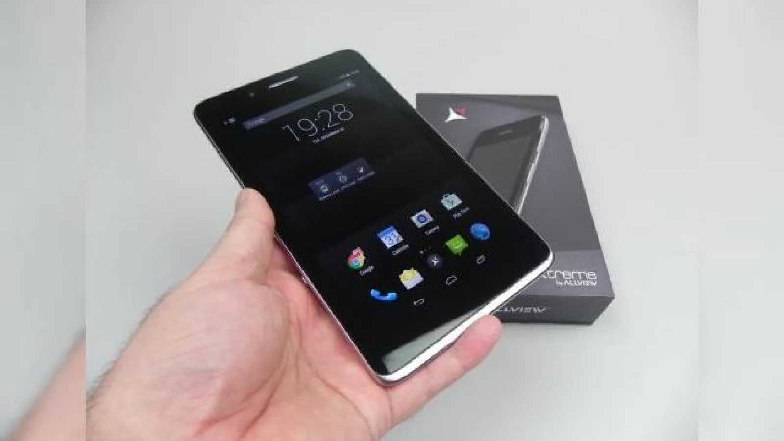 Allview Viva H7 Xtreme Unboxing + Concurs: tabletă high end cu ecran Full HD și design atractiv, scoasă din cutie la Mobilissimo.ro (Video)