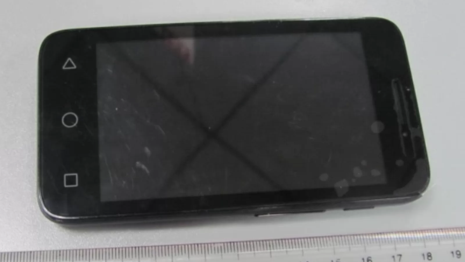 Alcatel Pixi 3, smartphone-ul ce poate rula 3 OS-uri diferite este certificat de FCC