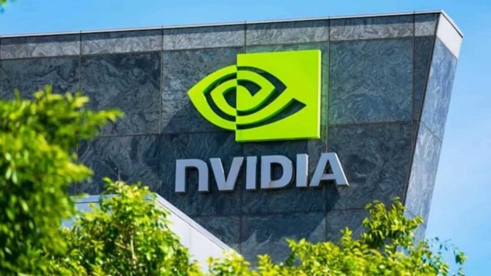 Acțiunile NVIDIA au urcat la un nivel record, întrecând chiar Apple, într-un moment definitoriu pentru Silicon Valley