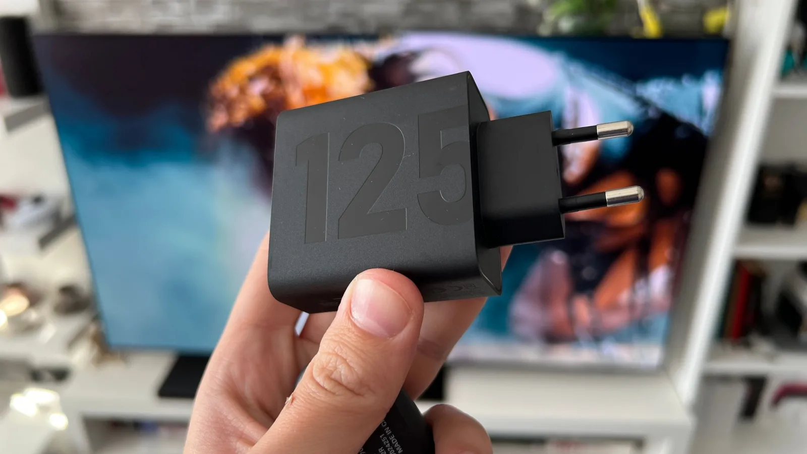 Motorola edge 50 Ultra: Baterie cu o zi+ de playback video, aproape de record la încărcare
