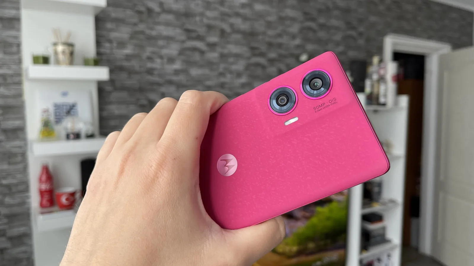 Turul Magazinelor #1429: Motorola Edge 50 Fusion la ofertă, OPPO Find N3 Flip în România, revine TV-ul 4K de sub 1100 lei