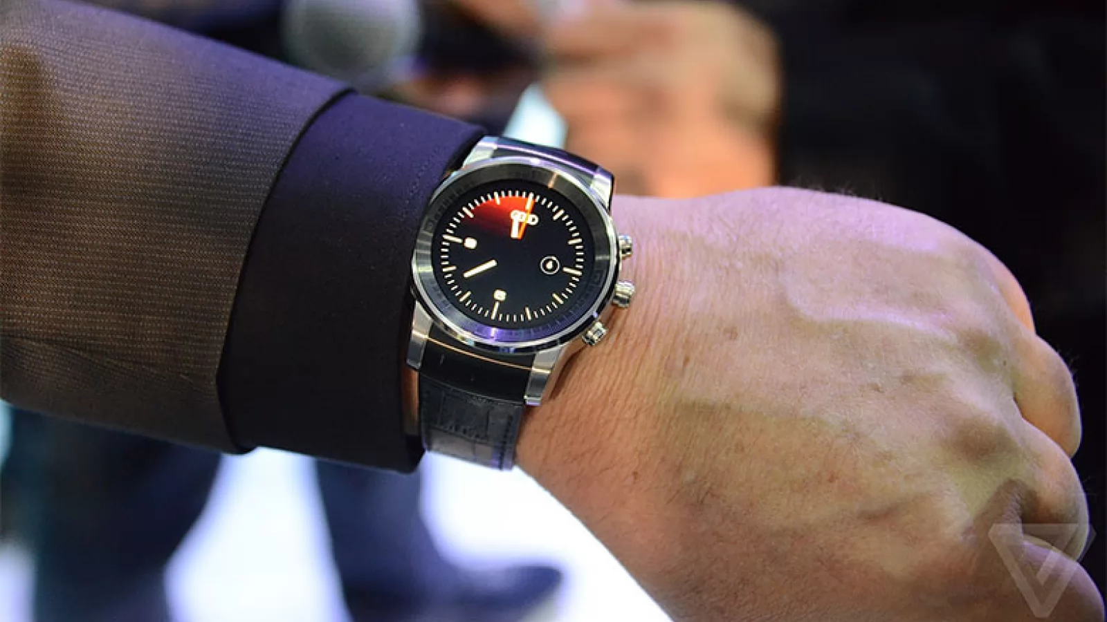 CES 2015: Un ceas misterios se afișează la standul Audi; acesta ar putea fi LG G Watch R 2