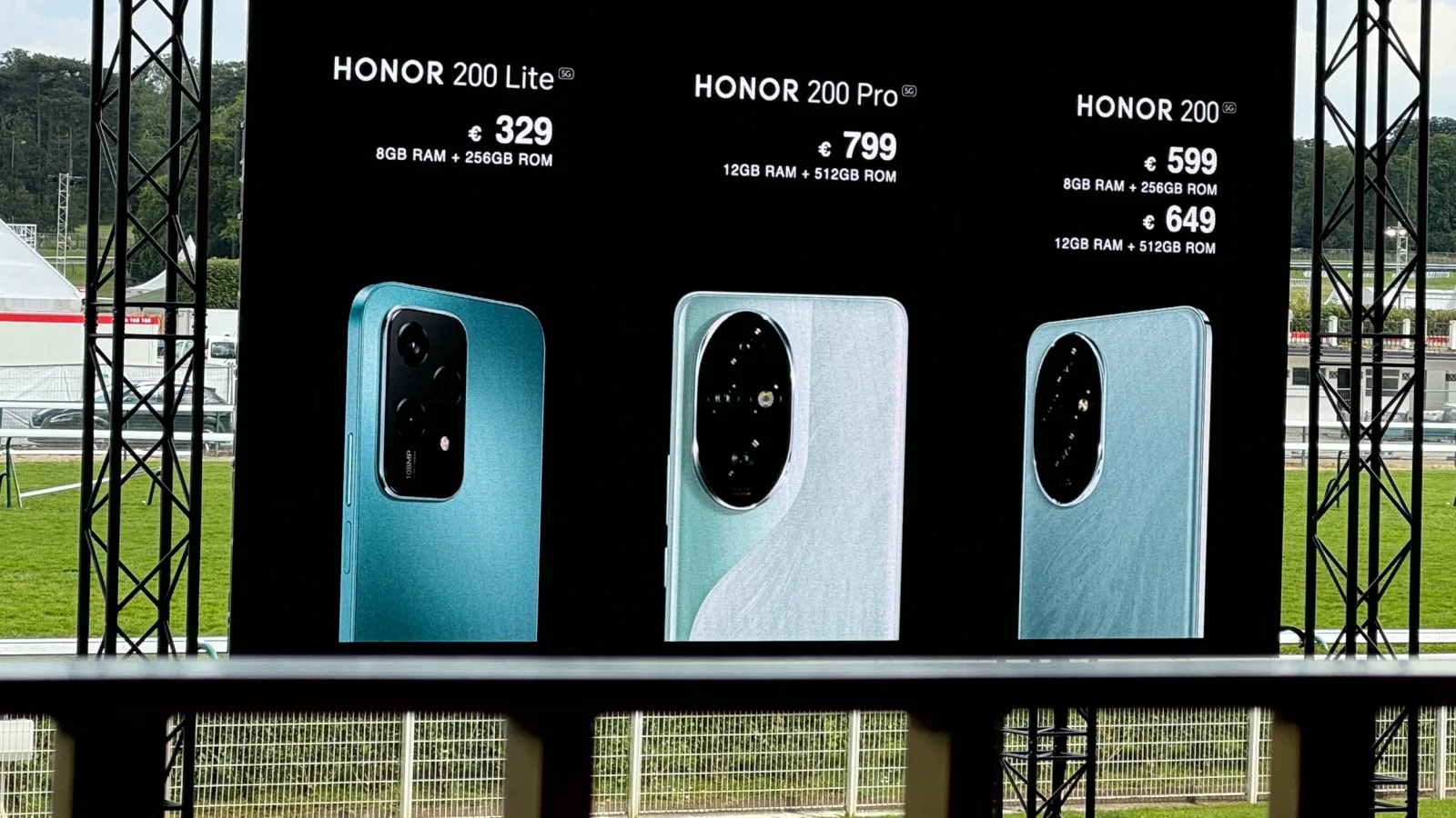 Honor 200 Pro versus Honor 200: Care este alegerea perfectă pentru tine?; Diferențe cheie și prețuri