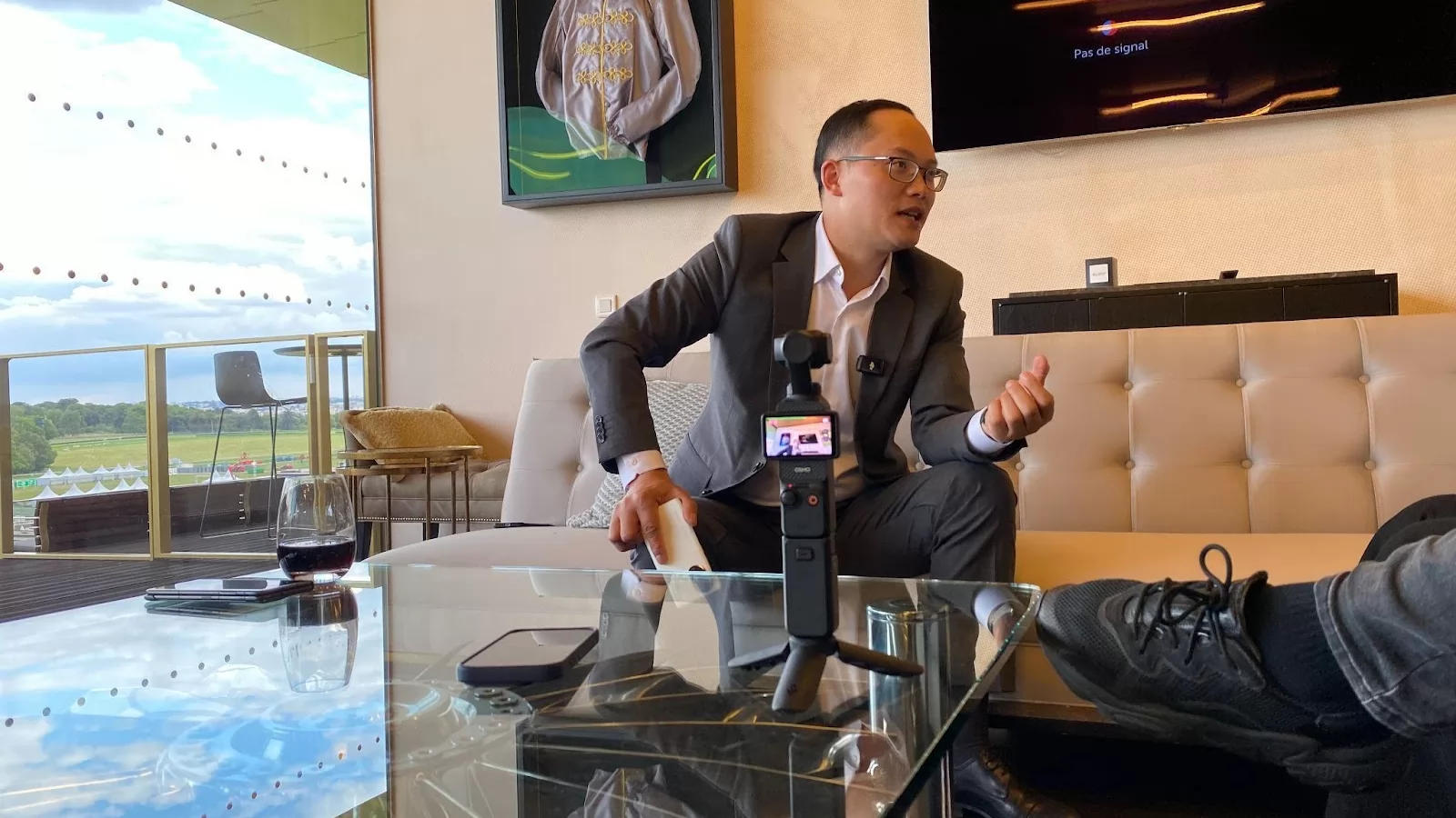 "România cumpără telefoane PREMIUM": Am stat de vorbă cu preşedintele HONOR Europa, Tony Ran despre strategia companiei (Interviu)