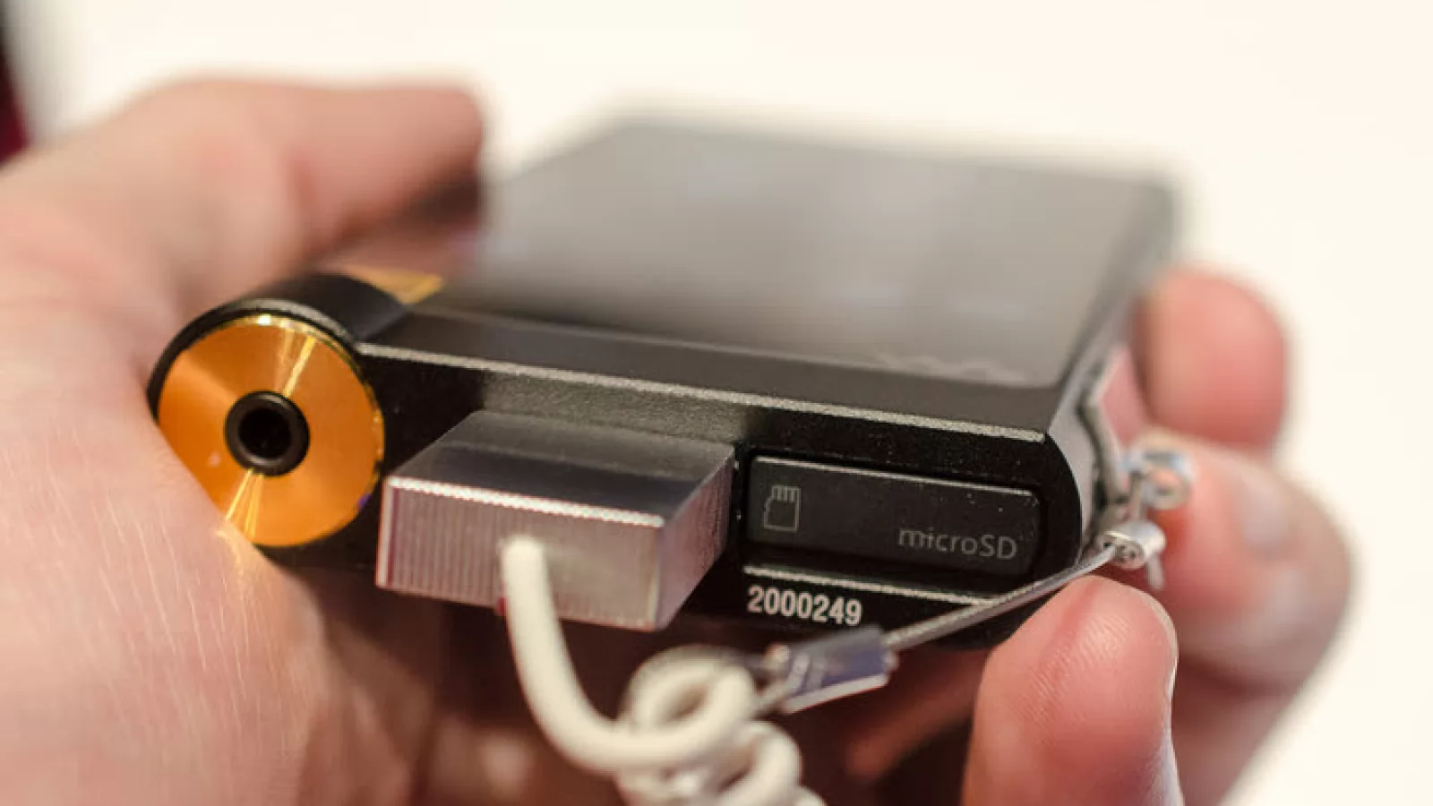 Playerul Sony Walkman ZX2 debutează În Europa În primăvară