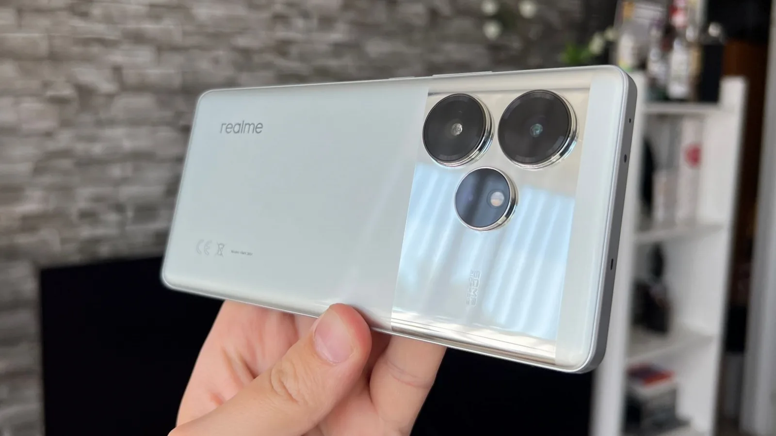 Realme GT 6 review detaliat în limba română (Evaluare Mobilissimo)