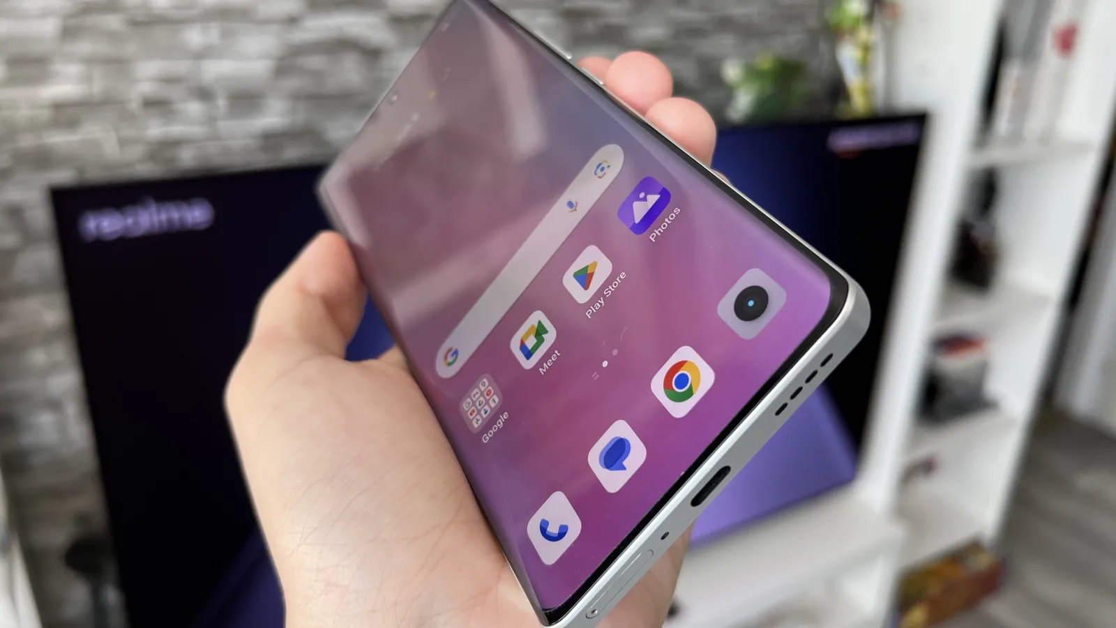 Realme GT 6: Viteze de download uriașe pe 5G și suită de conectivitate completă