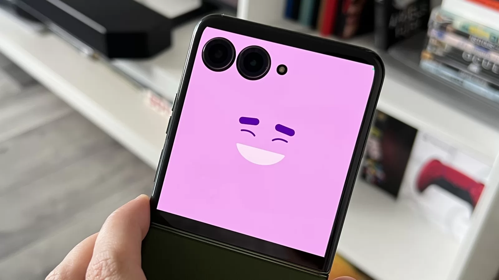 Motorola RAZR 50 Ultra: Camera nu scapă fără upgrade-uri, acum cu telephoto în loc de ultra-wide